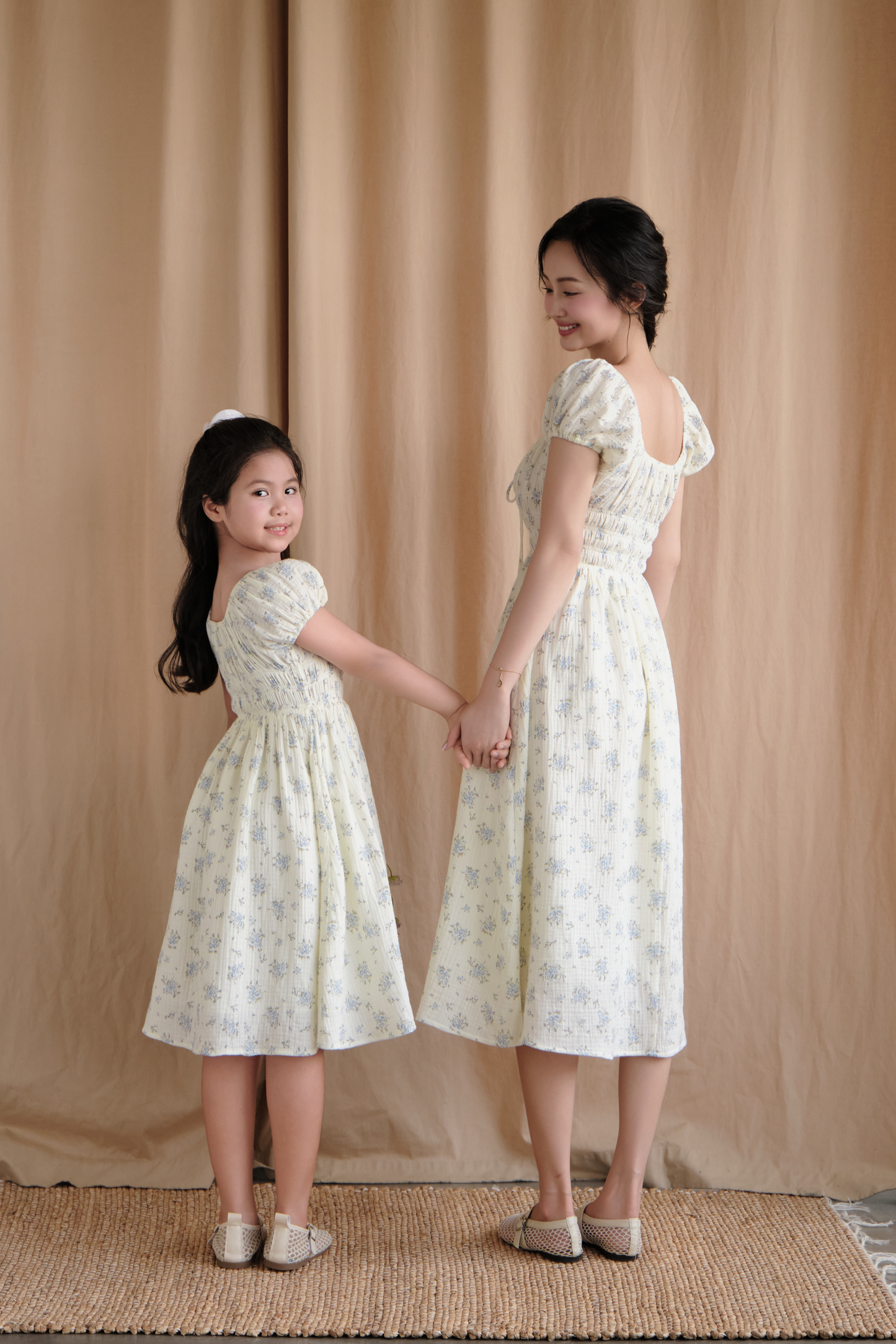 Đầm Lucy hoa & mini