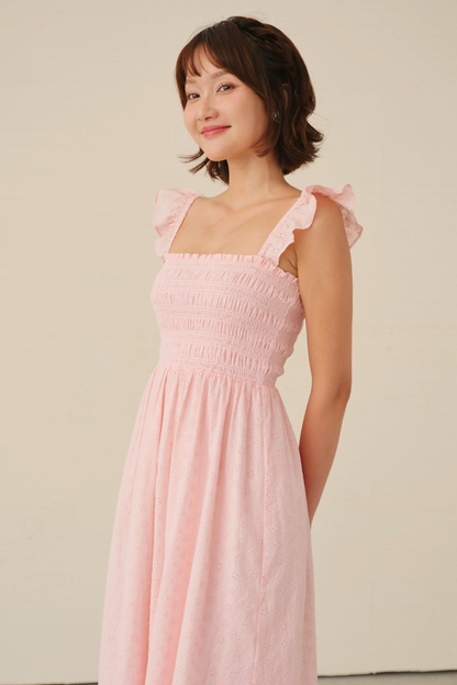 Rym dress in pink embroidered