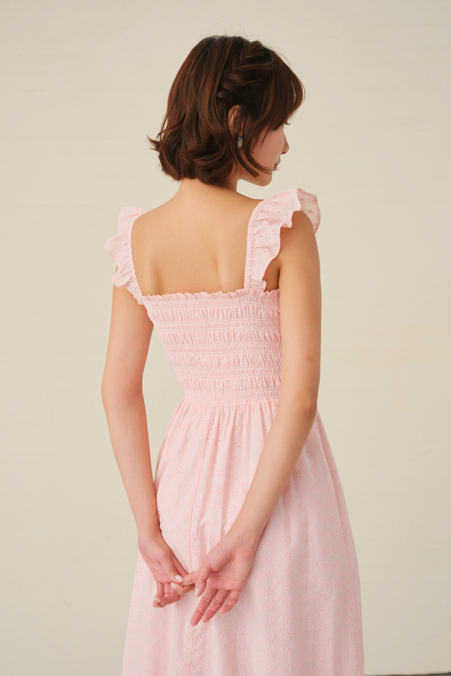 Rym dress in pink embroidered