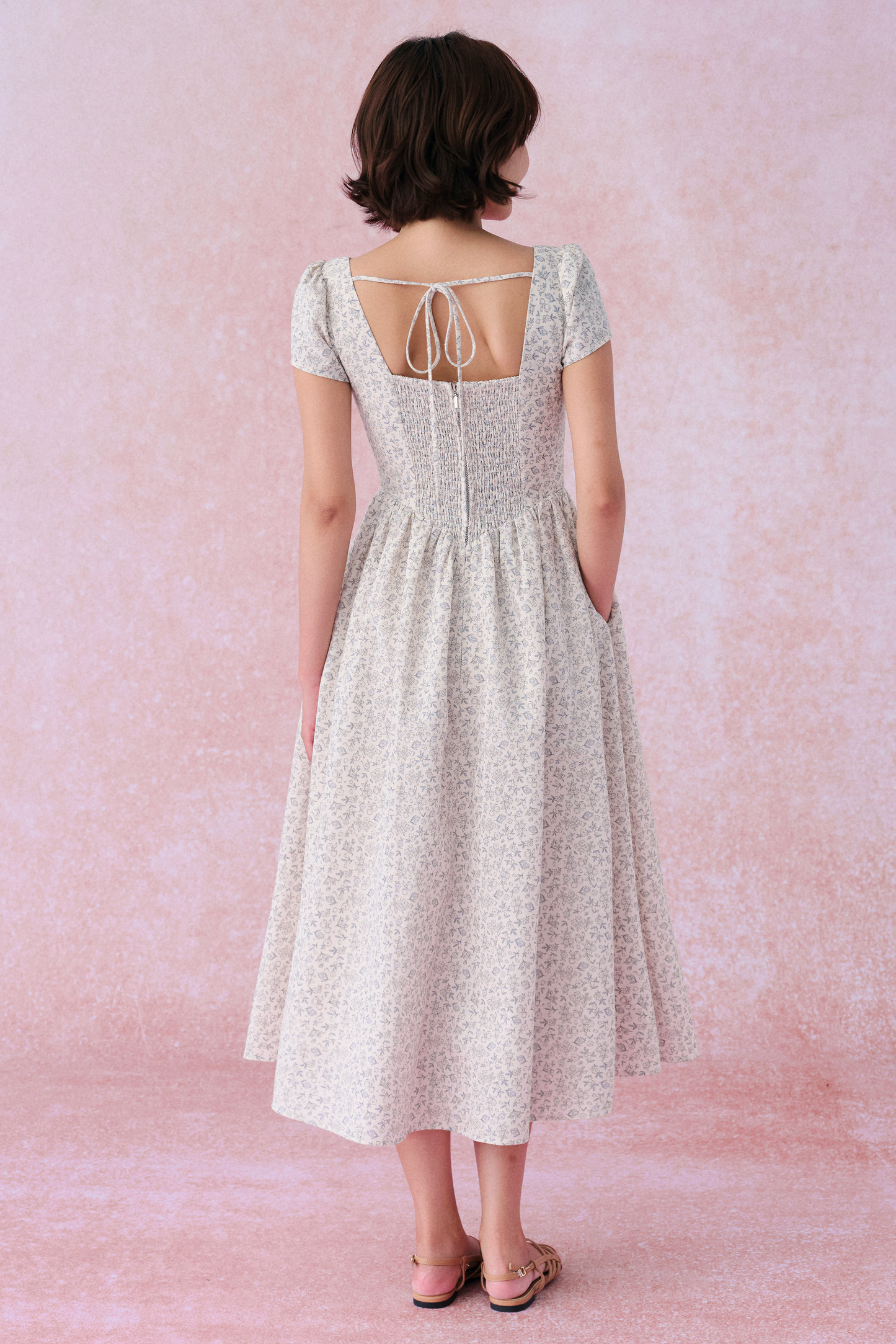 Hannah dress in Misty