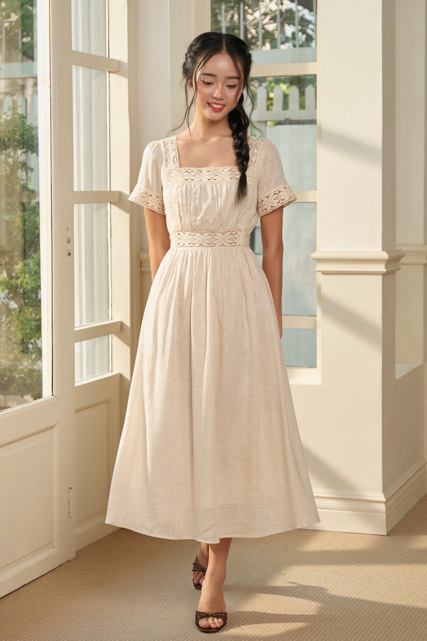 Xenia dress in Natural Linen