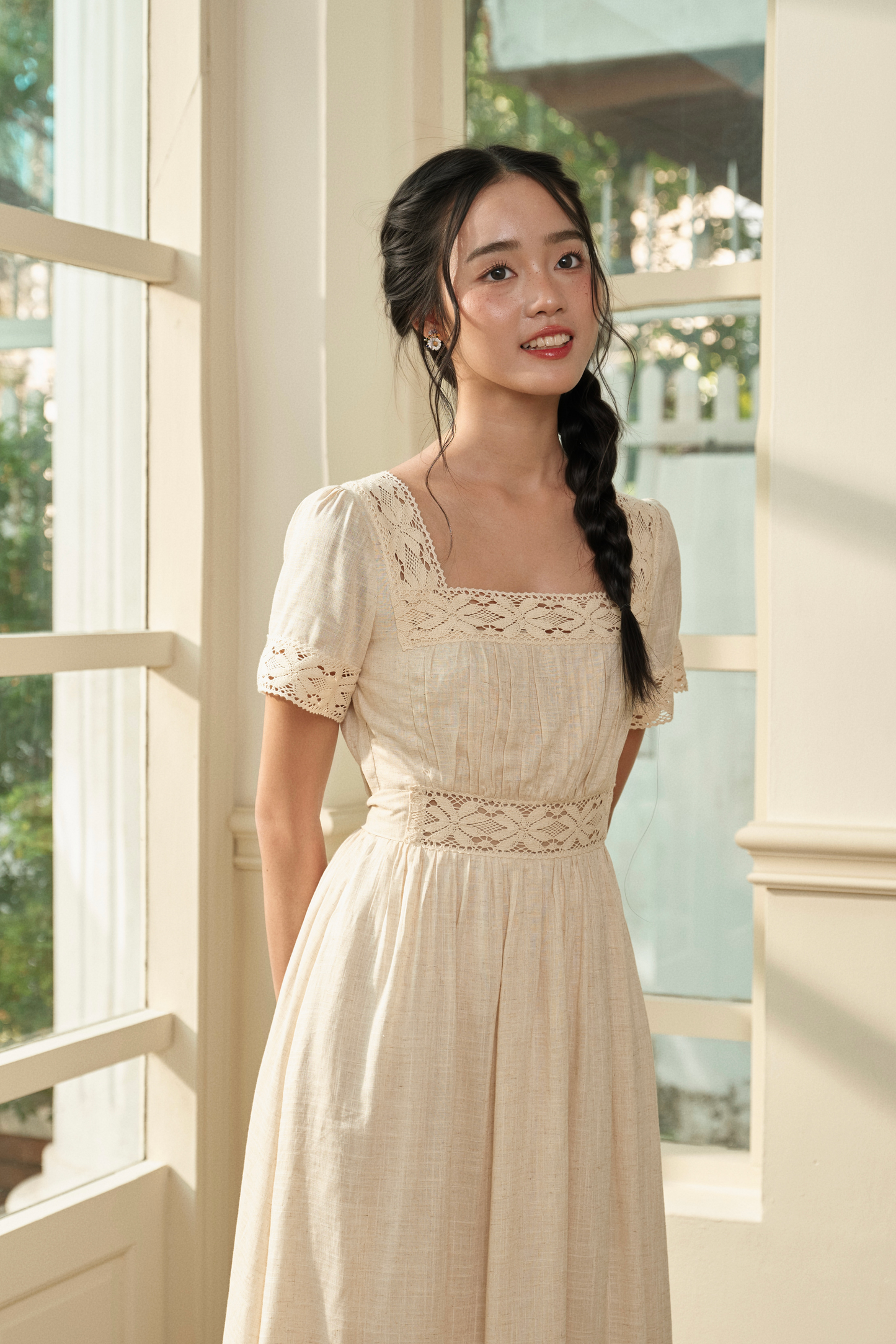 Xenia dress in Natural Linen