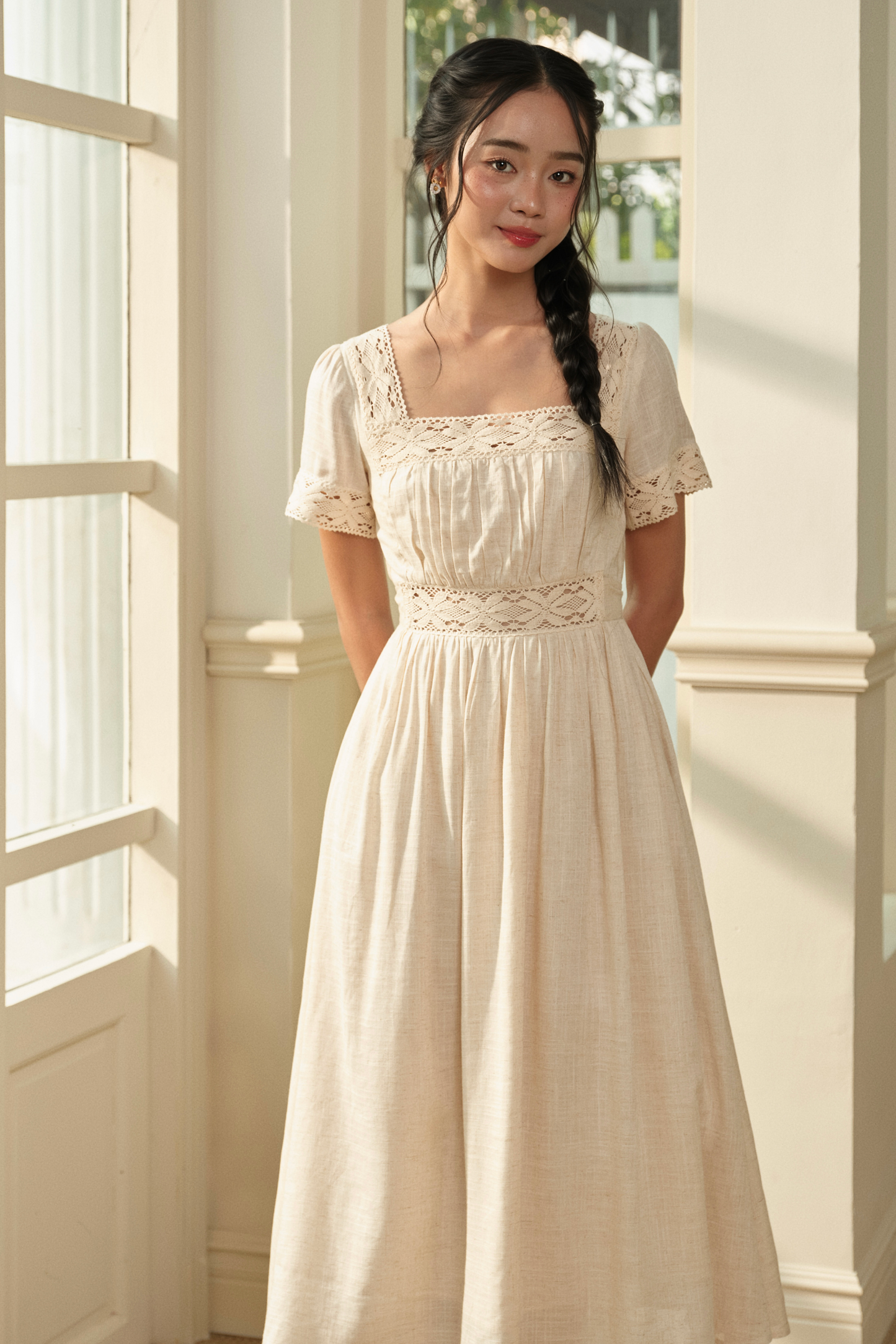 Xenia dress in Natural Linen