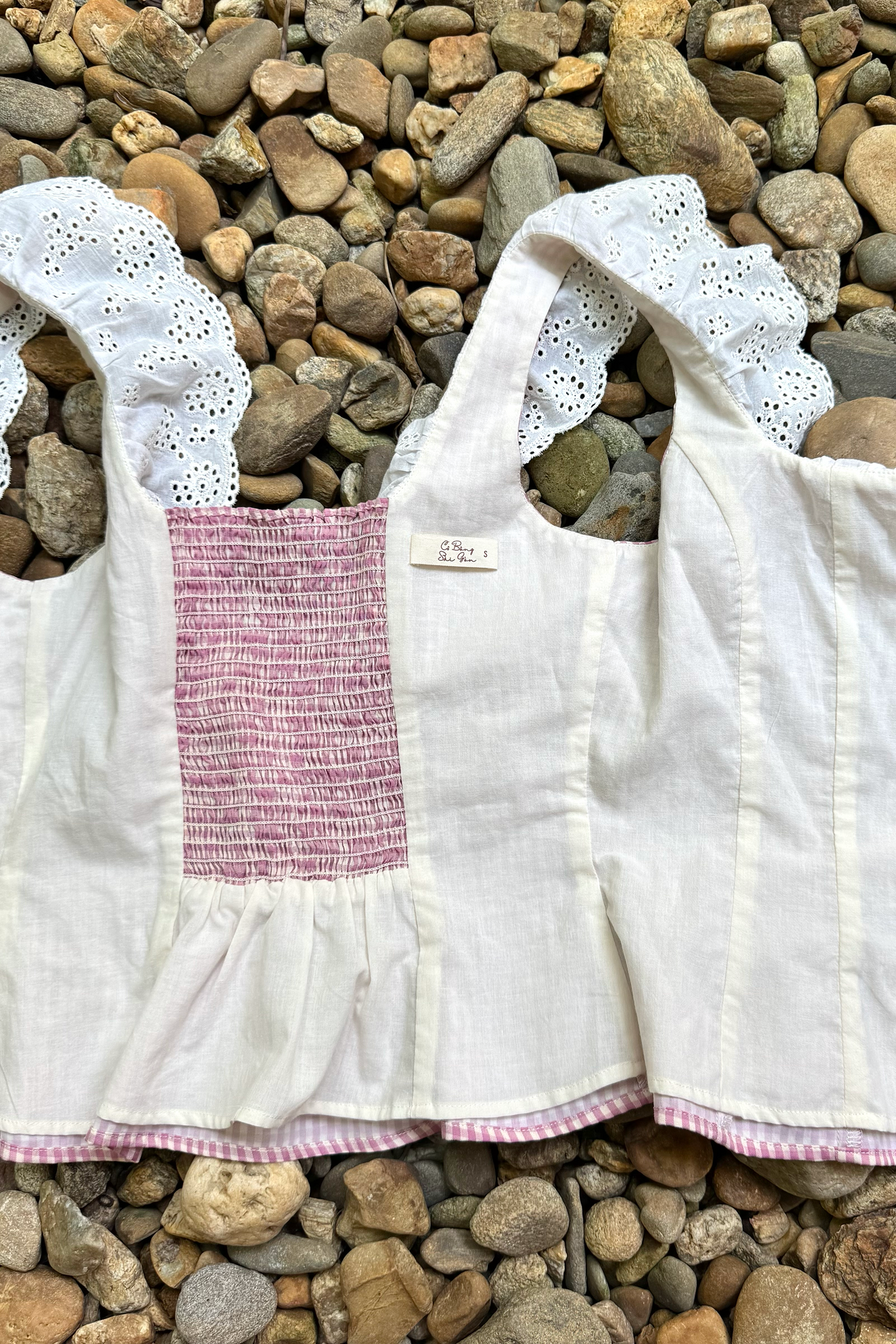 Xavia top in pink–cream checks