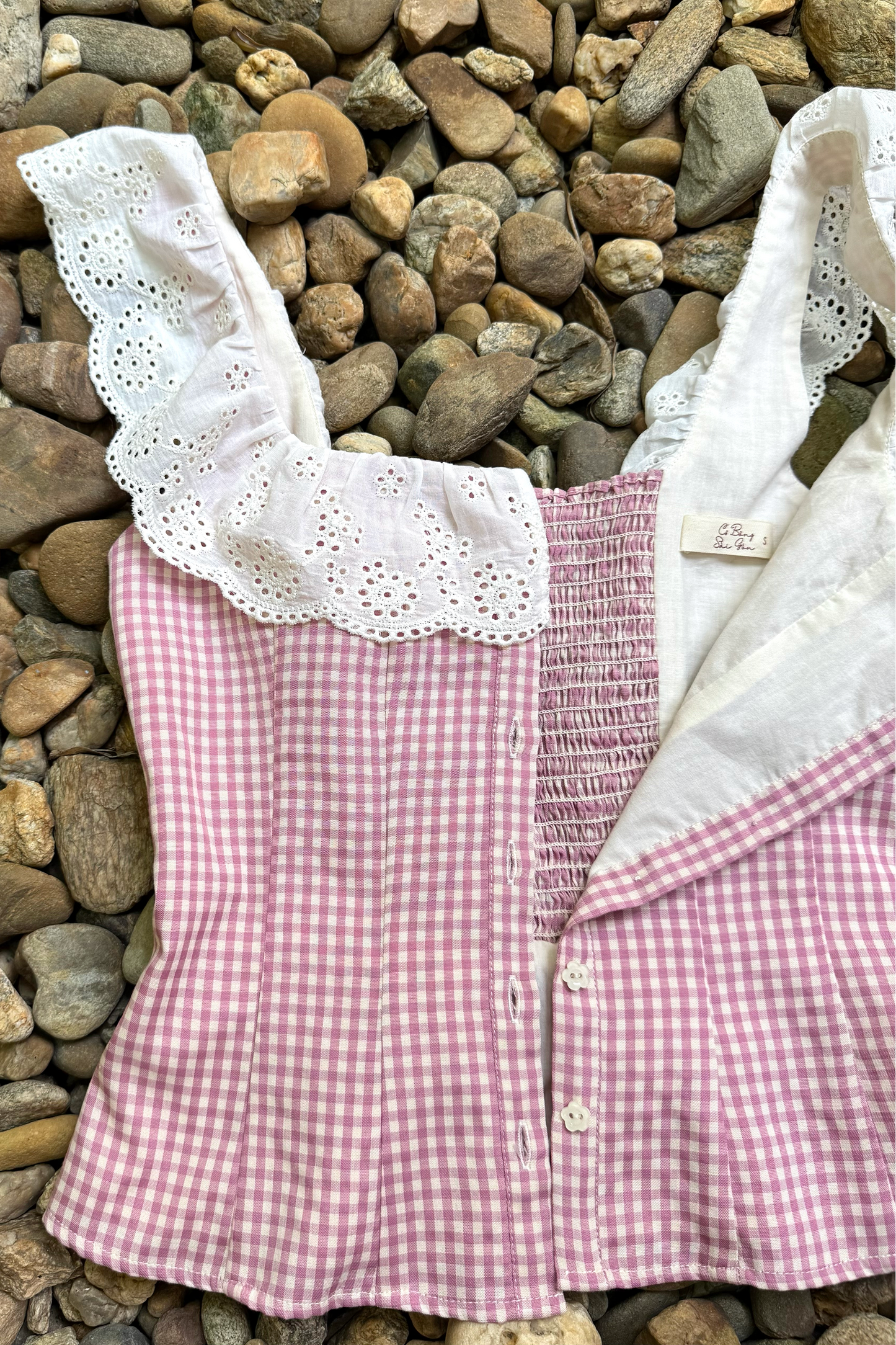Xavia top in pink–cream checks