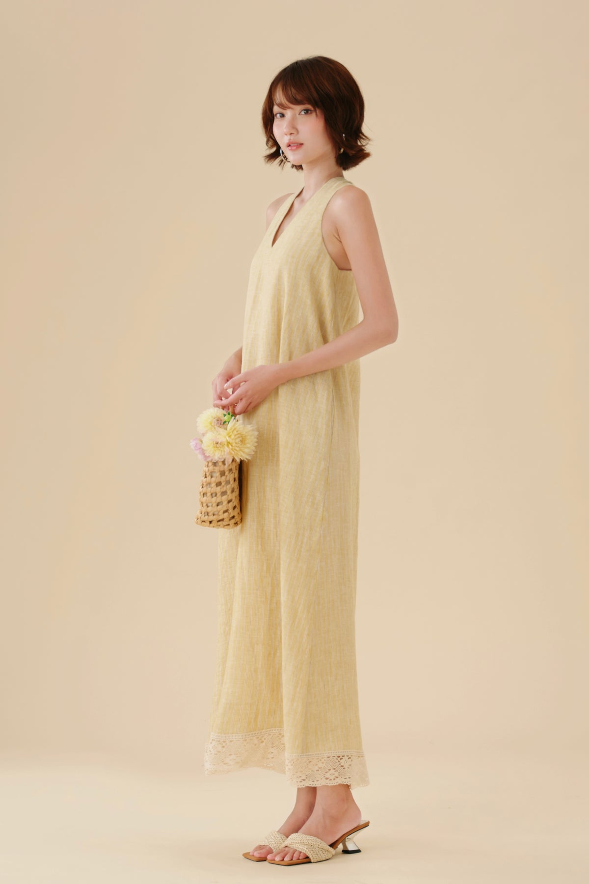 Cynthia dress in Honey