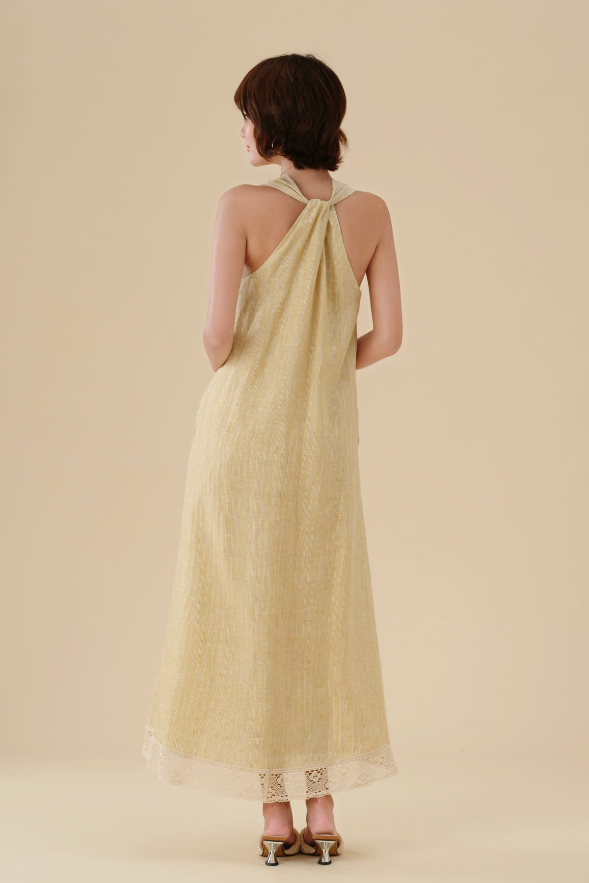 Cynthia dress in Honey