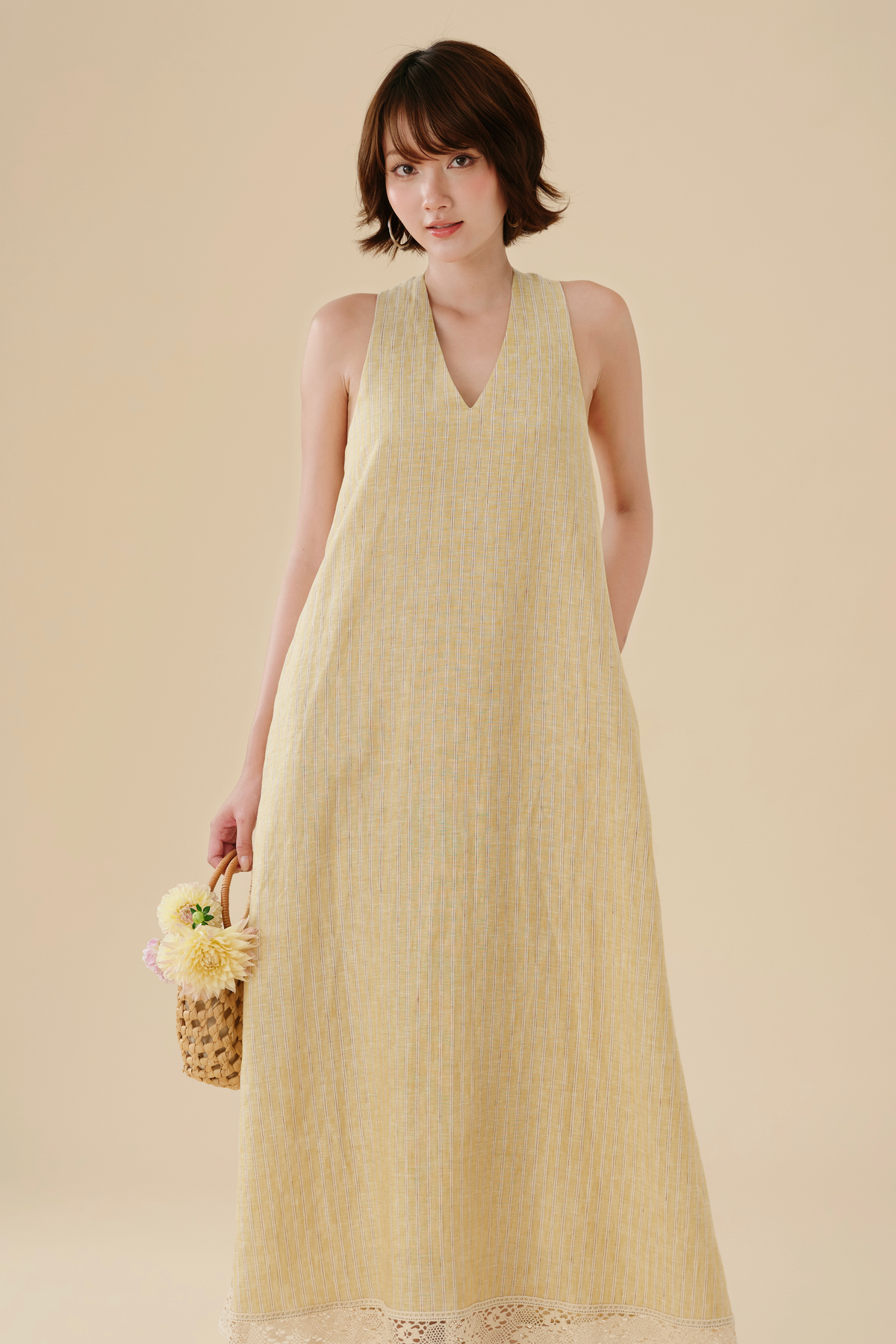 Cynthia dress in Honey