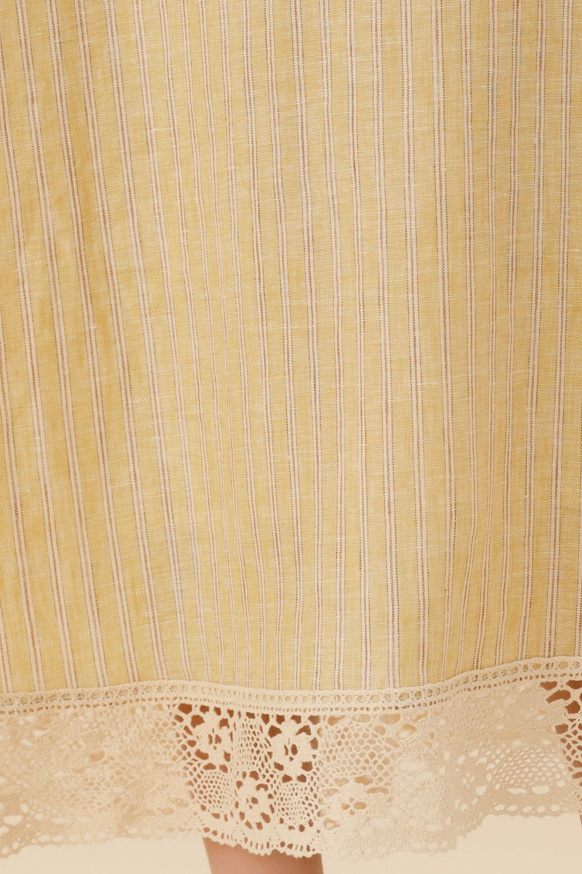 Cynthia dress in Honey