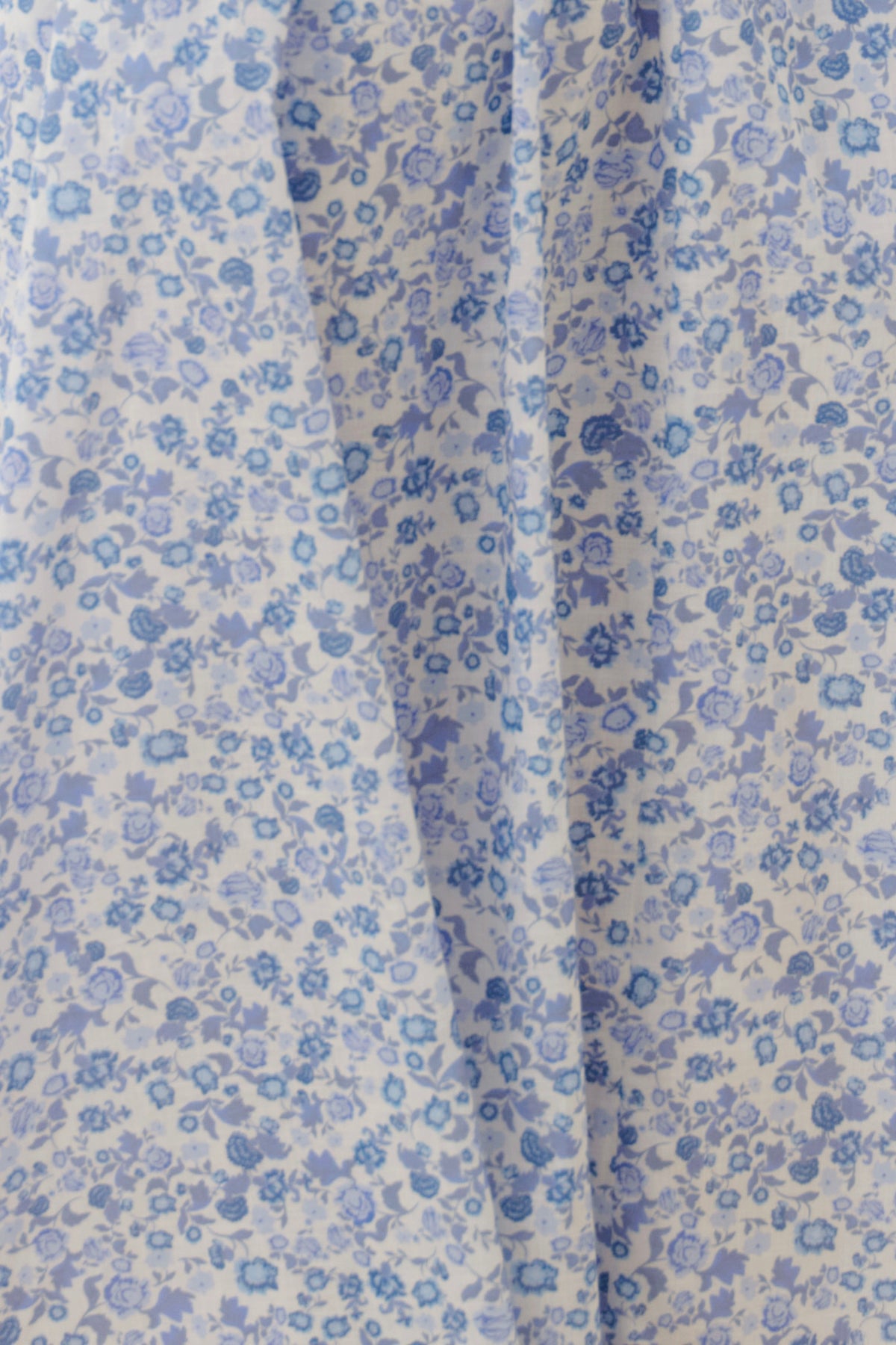Petra dress in Flax – Flower Blue