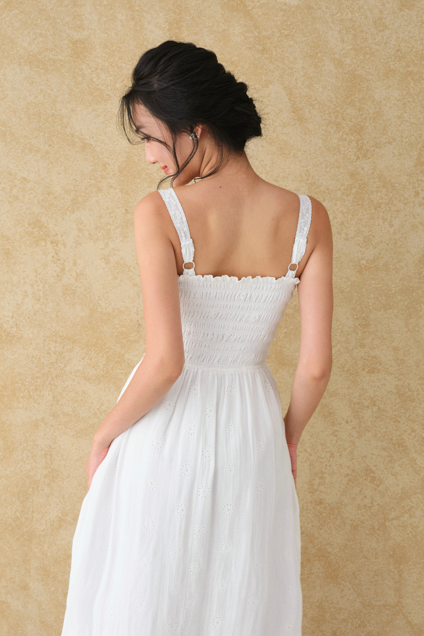 Đầm Colette trắng - muslin thêu 